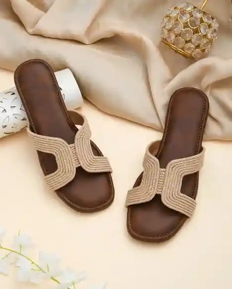 AMAZING TRADERS Women Flats Sandal